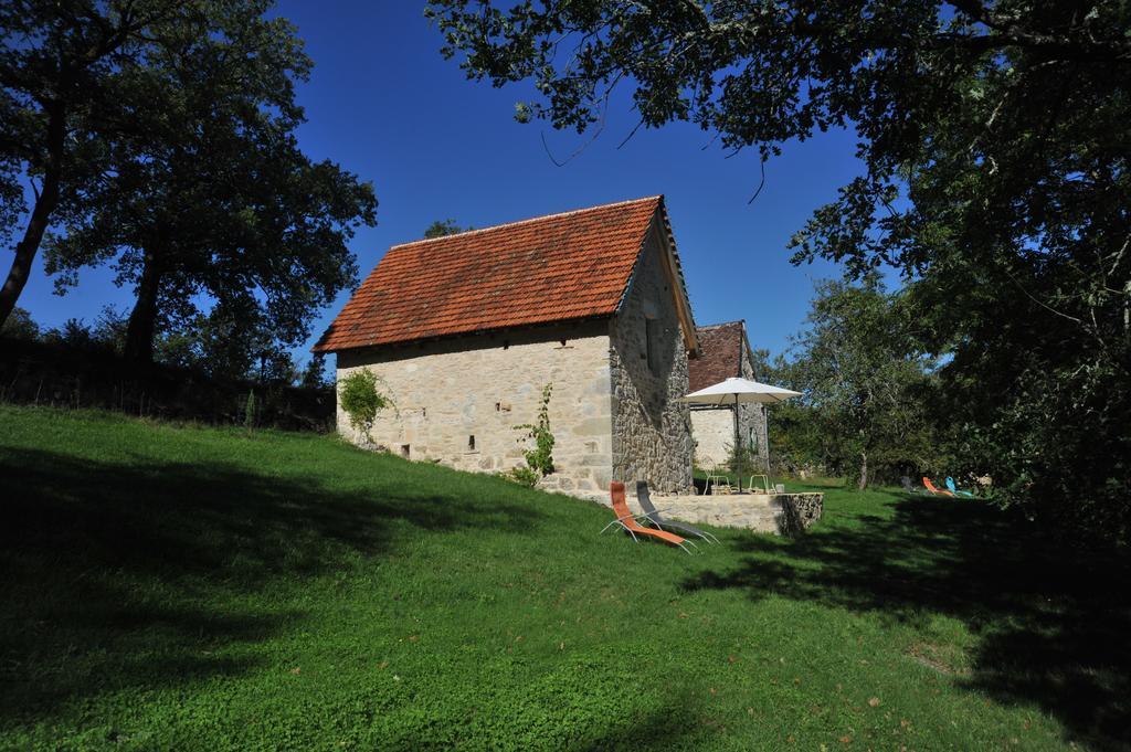 Gites De Combarel Corn Esterno foto